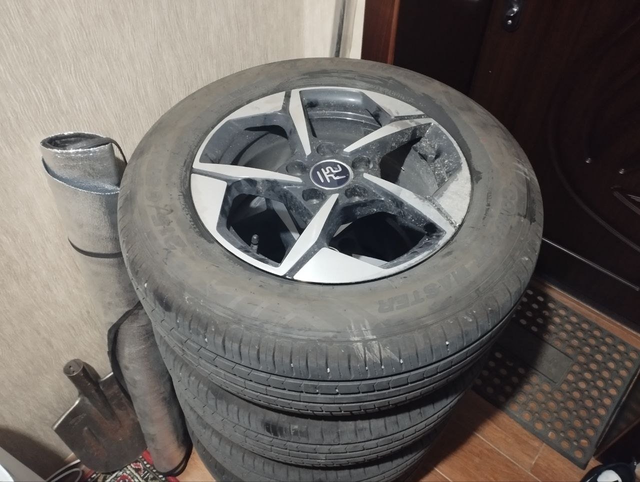 Колесо в сборе 215/65/R16 для BYD Yuan Up. В идеальном состоянии. 1 шт