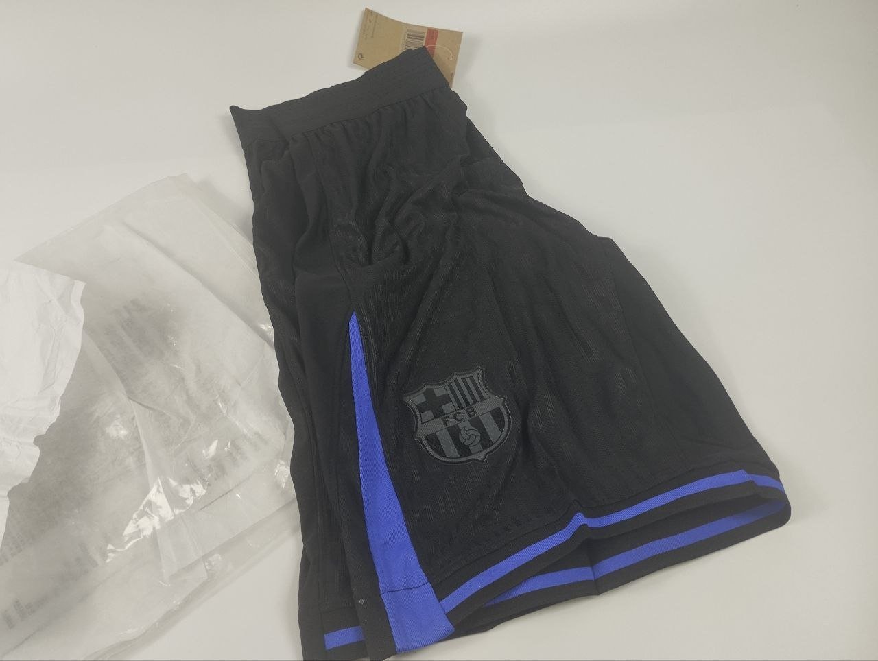 Шорты Nike FC Barcelona. Рост до 178 см. Новое. 